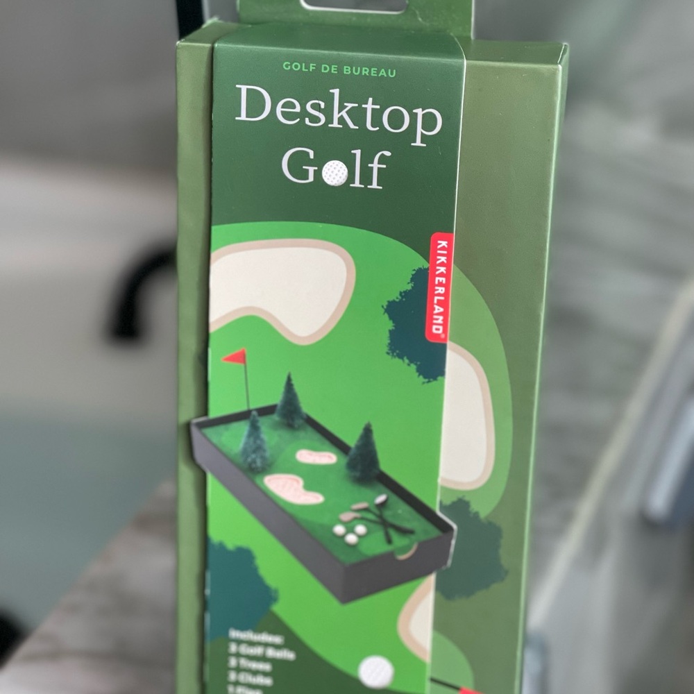 Kikkerland Green Desktop Golf Game